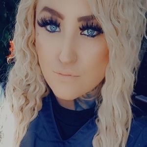 Meet your Posher, Ashlie